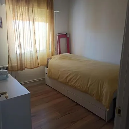 Apartamento En Plentzia En Barrio Muy Tranquilo Con Aparcamiento Gratuito Y Al Lado Del Metro * Barrika